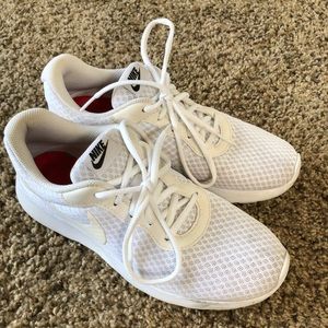 White Nike Tanjuns.  Size 8!